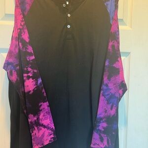 LuLaRoe Mark Henley button shirt long sleeve. 2x. Black w/ tie dye sleeves